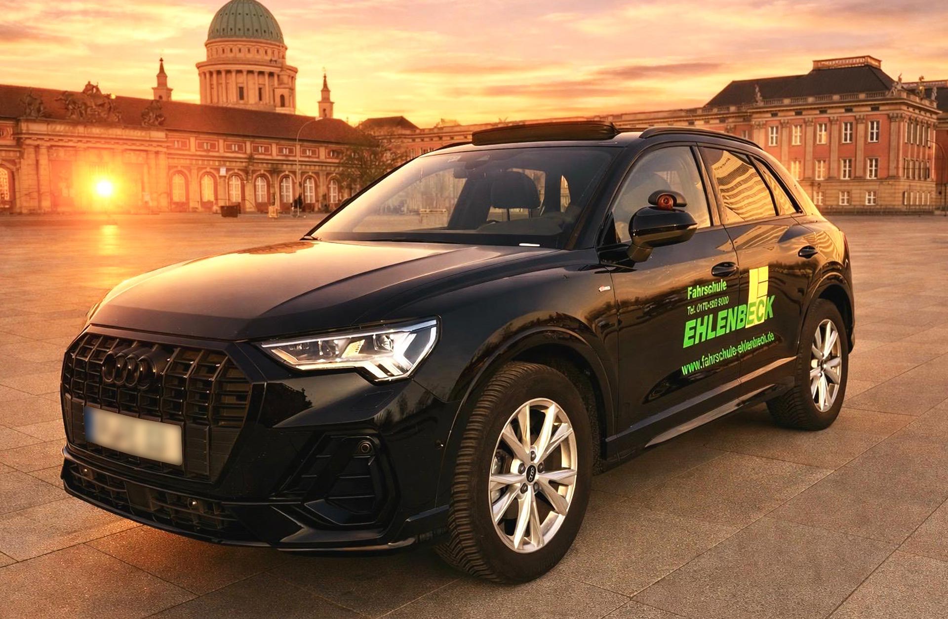 Fahrschule Frank Ehlenbeck - Fahrzeug, Fahrzeuge, Audi Q3, Fahrschulauto