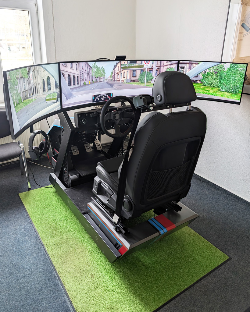 Fahrschule Frank Ehlenbeck - Fahrsimulator